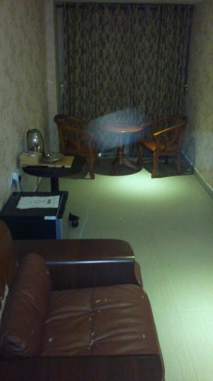 Hotel Sea Palace Kollam Eksteriør bilde